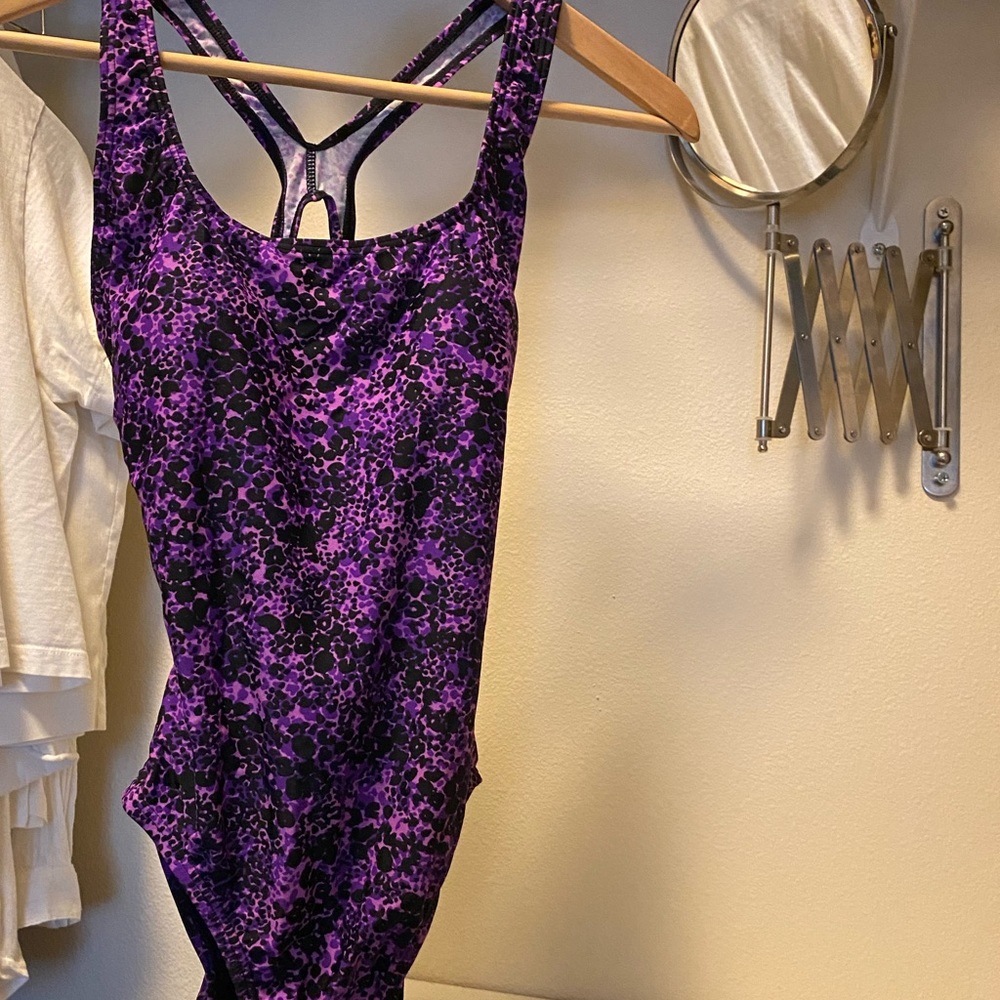 One-piece Speedo